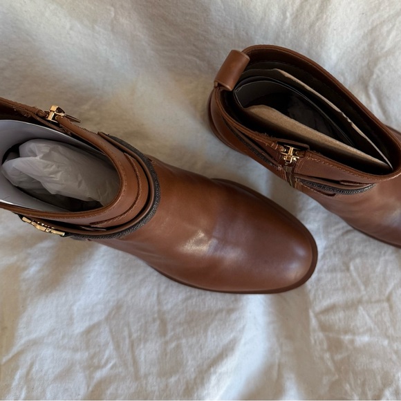 MICHAEL Michael Kors Tan Ankle Boots - Picture 3 of 4